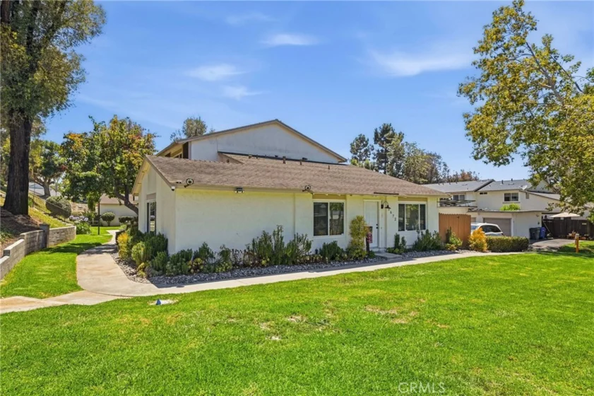 3672 Harbor View Way photo 3