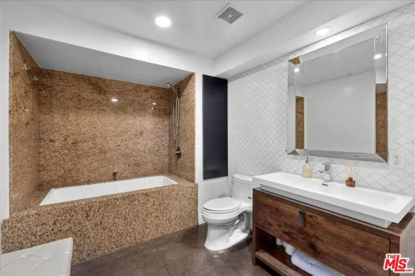 120 S Hewitt Street #6 photo 6