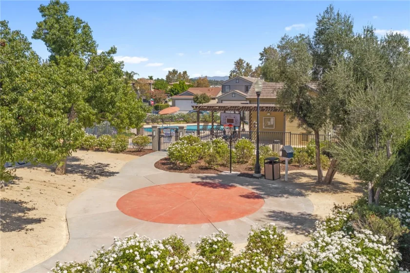 31644 Briarwood photo 37