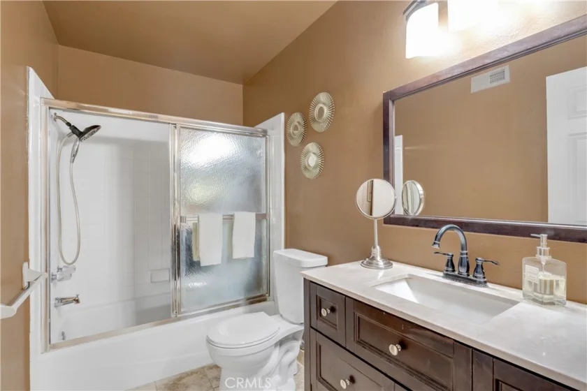 25231 Tanoak photo 21