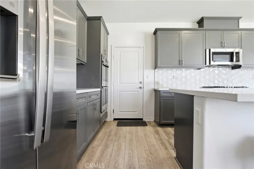 30028 Arroyo Springs photo 17