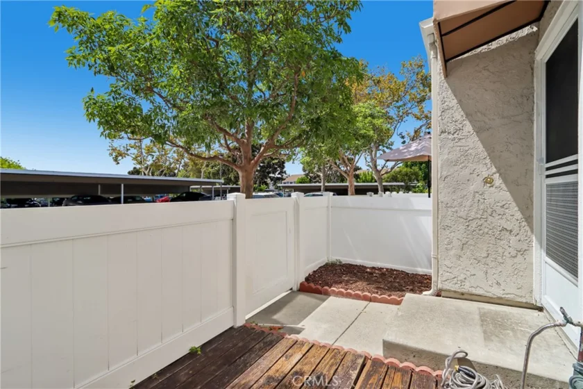 73 Bentwood Lane photo 7
