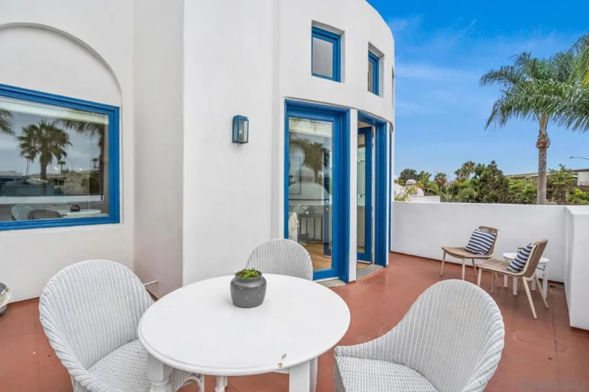 5437 La Jolla Boulevard photo 17