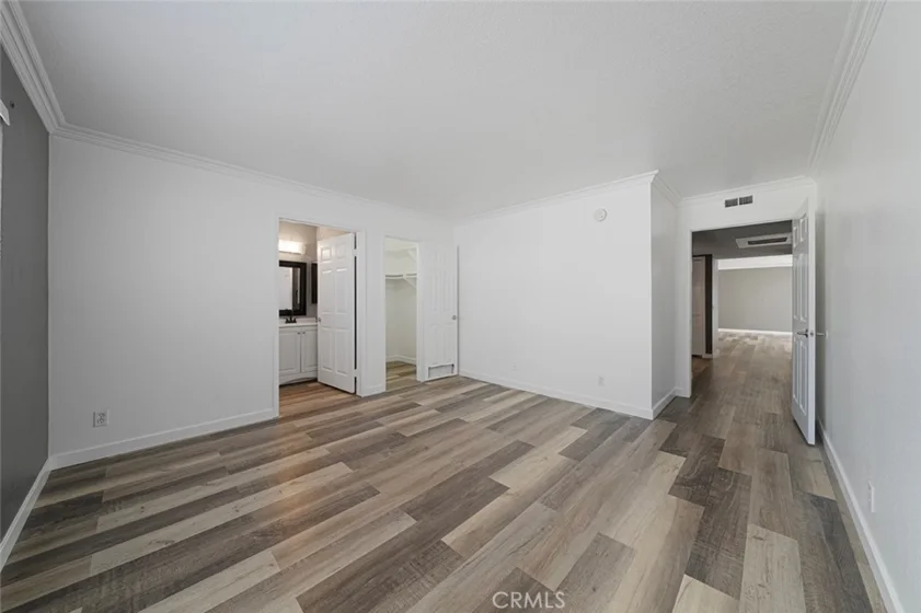 1335 Newport Avenue #209 photo 5