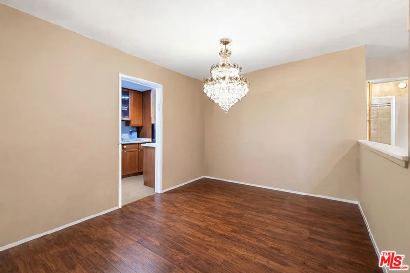 5651 Sumner Way #203 photo 6