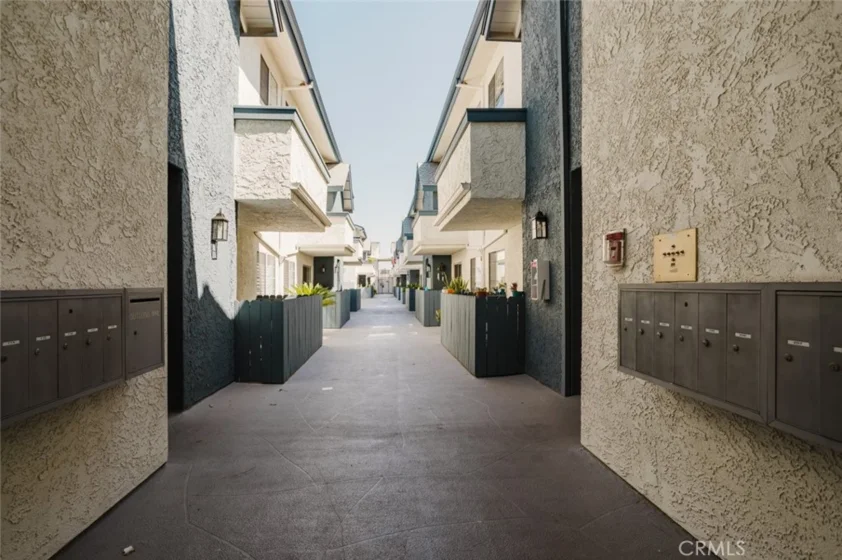 21529 Saticoy Street #217 photo 55