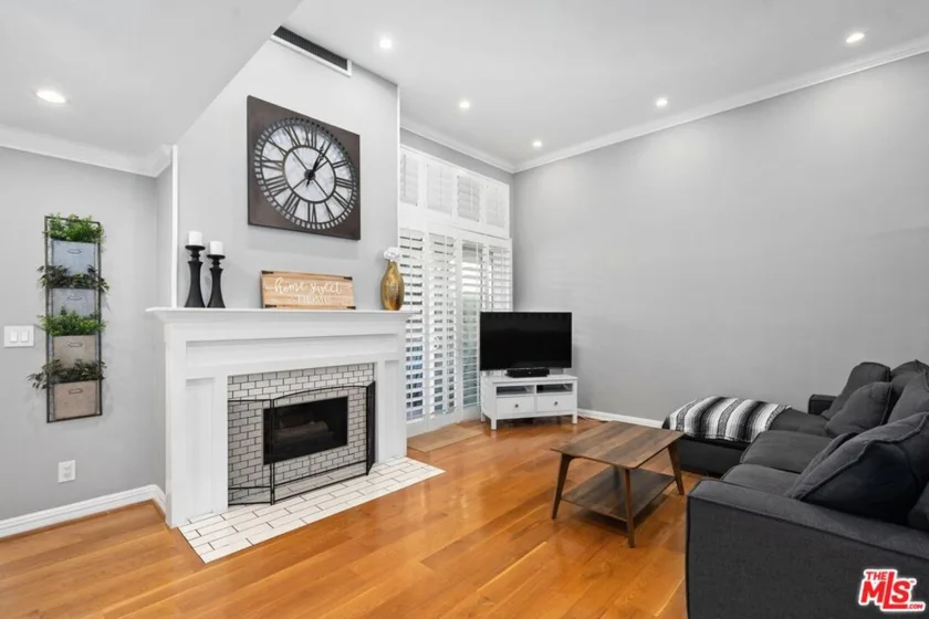 4716 La Villa Marina #C photo 1