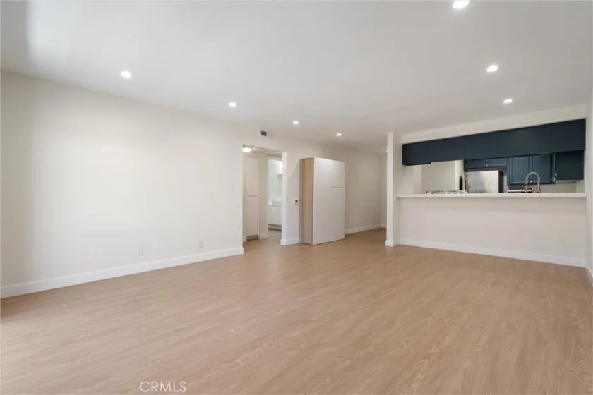 1121 Obispo Avenue #108 photo 7