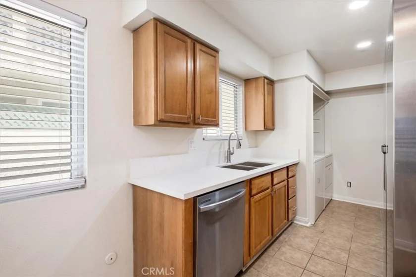 4230 Whitsett Avenue #4 photo 7