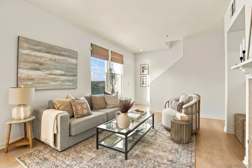 845 Harbor Cliff Way #305 photo 4