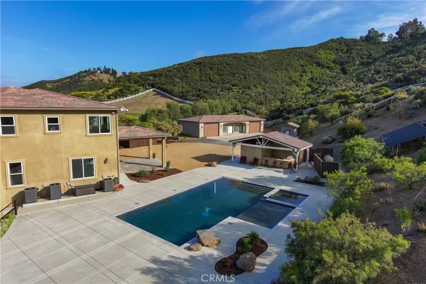 26045 Lucille Circle photo 11