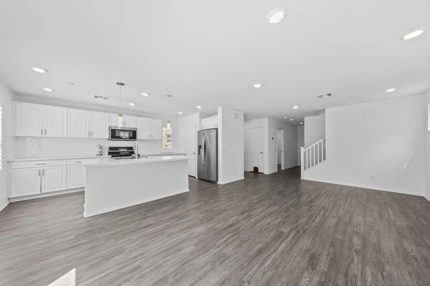 41917 Zafra Street photo 19