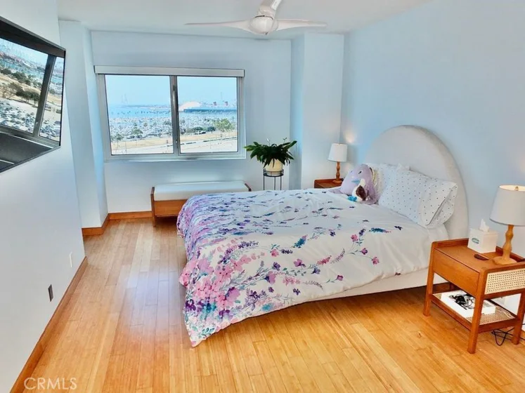 525 E Seaside Way 1007 photo 26