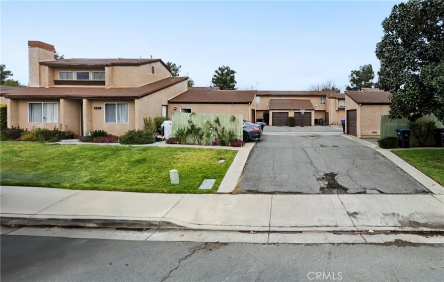 605 Parkview Drive photo 1