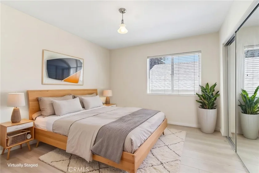 14618 Gilmore Street #16 photo 12
