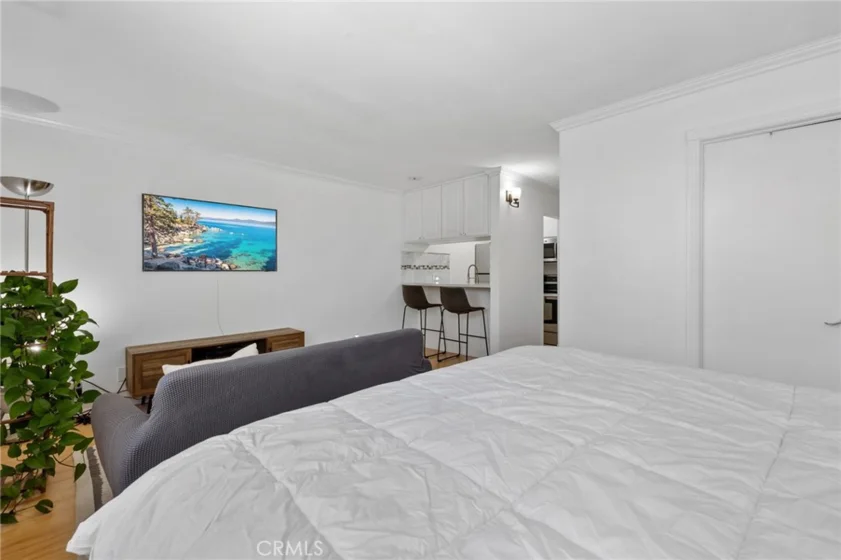 525 S Ardmore Avenue #257 photo 32