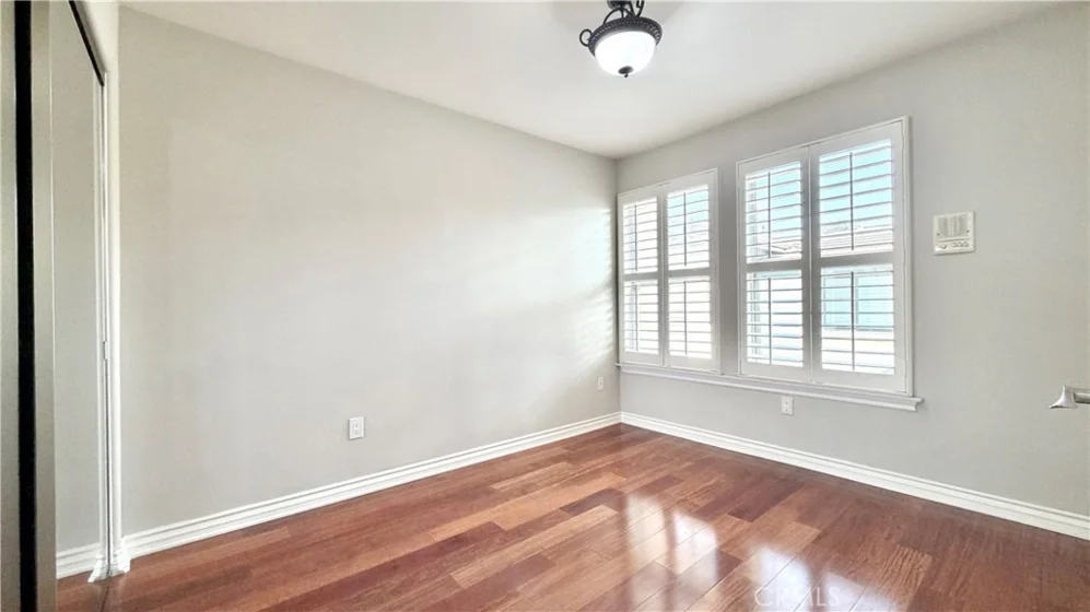 690 S Marengo Avenue #6 photo 22