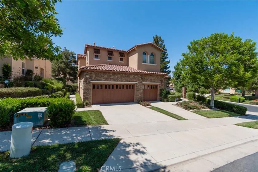 8756 Cuyamaca photo 3