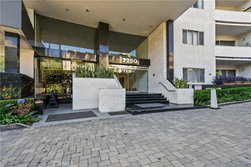 7250 Franklin #311 photo 1