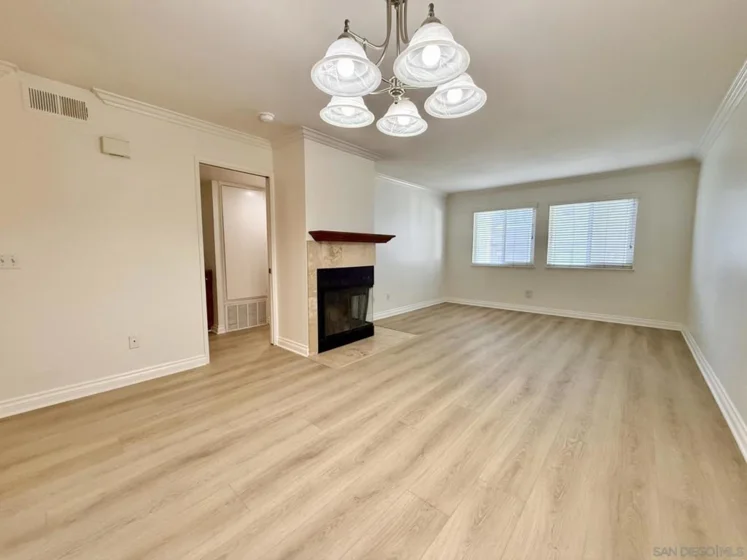 1756 Essex Street #305 photo 3