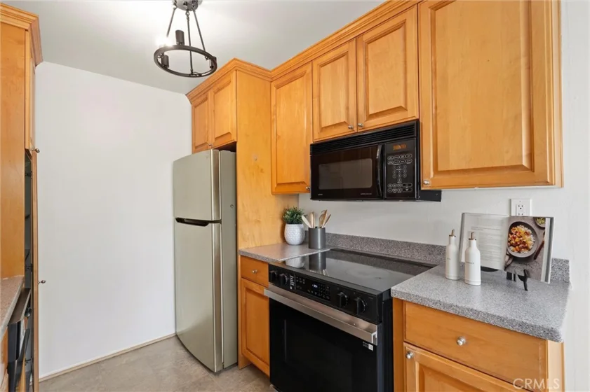 372 E Carroll Park #201 photo 17