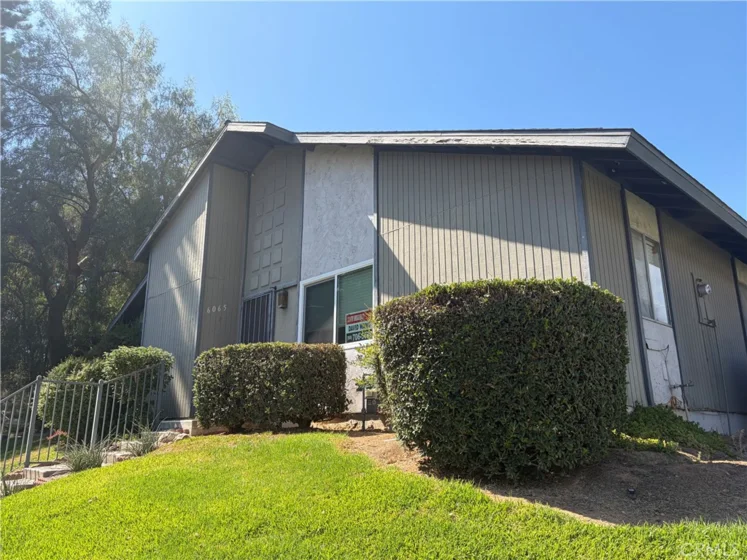 6065 Avenue Juan Diaz photo 1