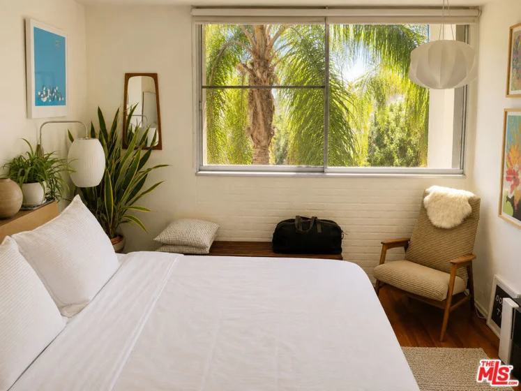 4455 Los Feliz Boulevard #207 photo 11