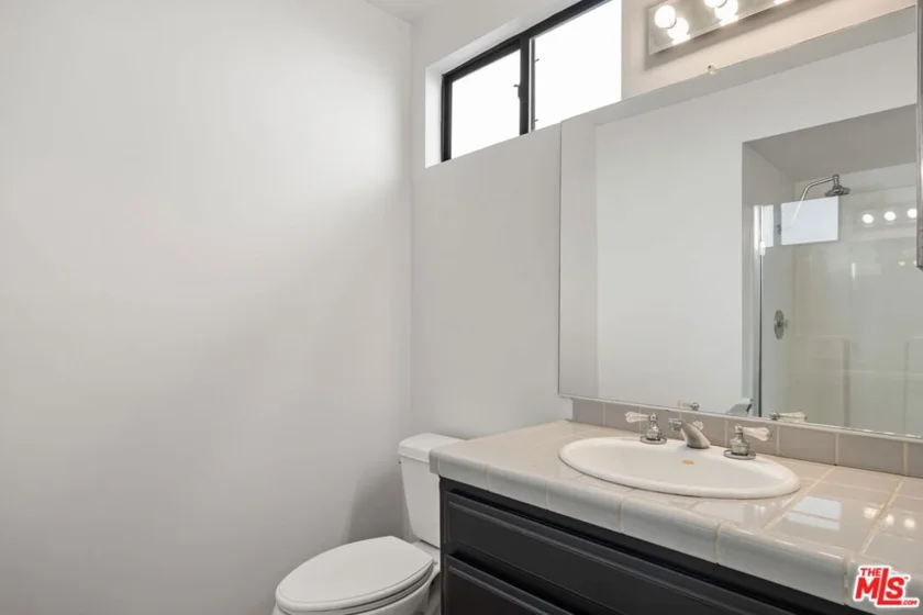 4218 Whitsett Avenue #4 photo 38