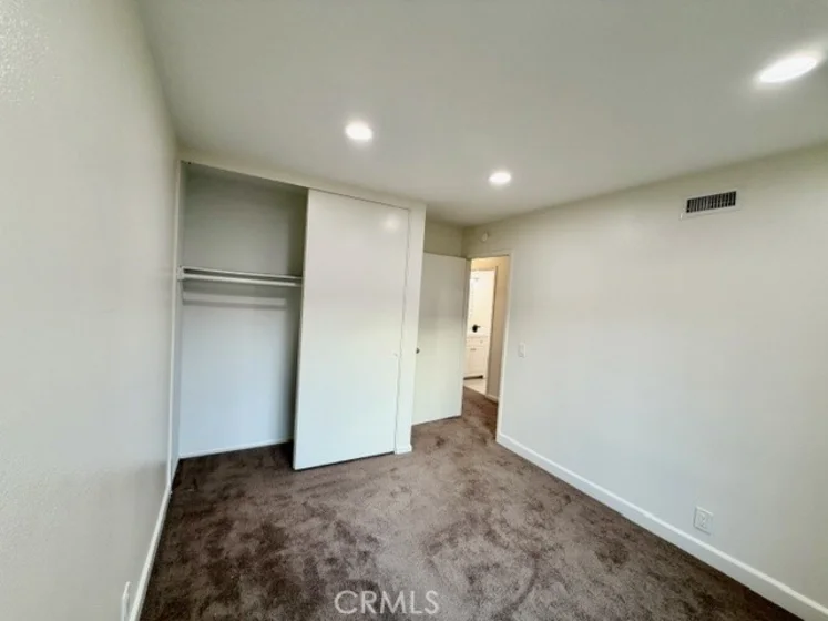 1021 W Lamark Lane photo 15