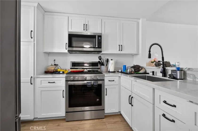 645 Pacific Avenue #403 photo 14