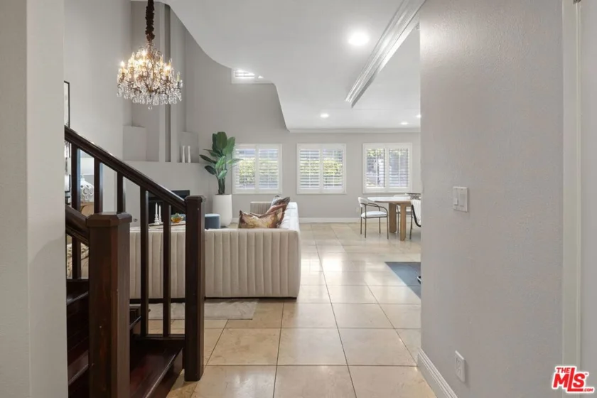 1234 Granville Avenue #4 photo 3
