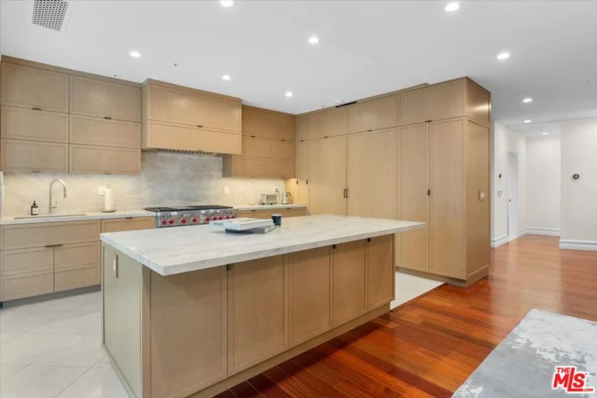 10580 Wilshire Boulevard #2 photo 8