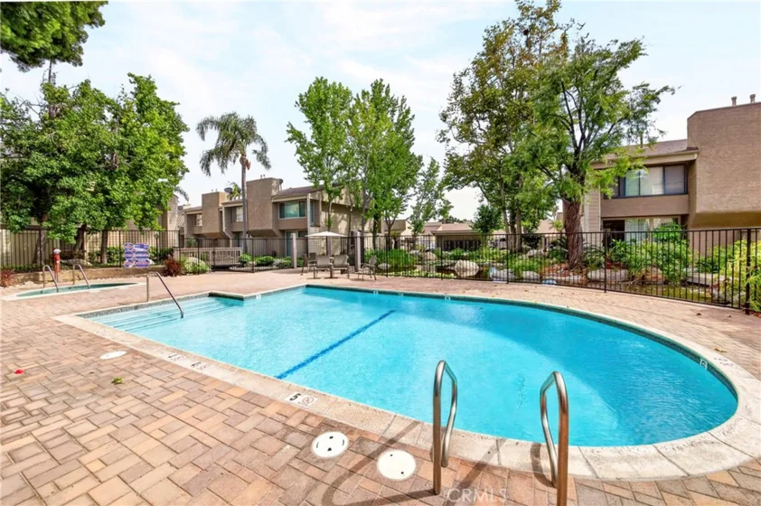 5475 Twin Lakes photo 24