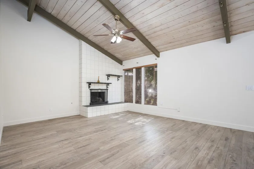 513 Shady Lane #B photo 9