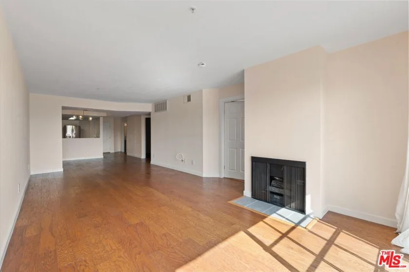 4755 Templeton Street #2113 photo 6