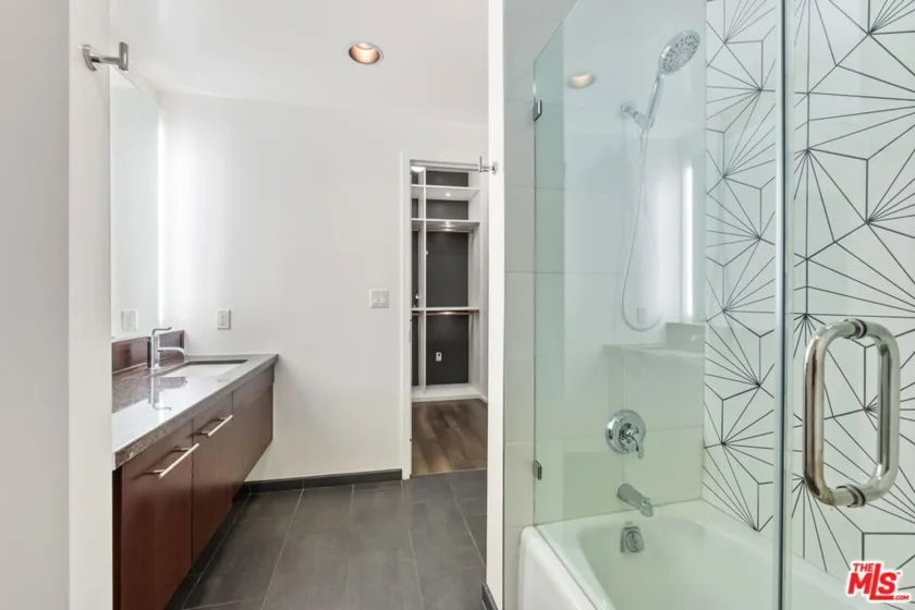 1111 S Grand Avenue #716 photo 33