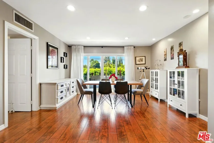 12955 Riverside Drive #210 photo 1