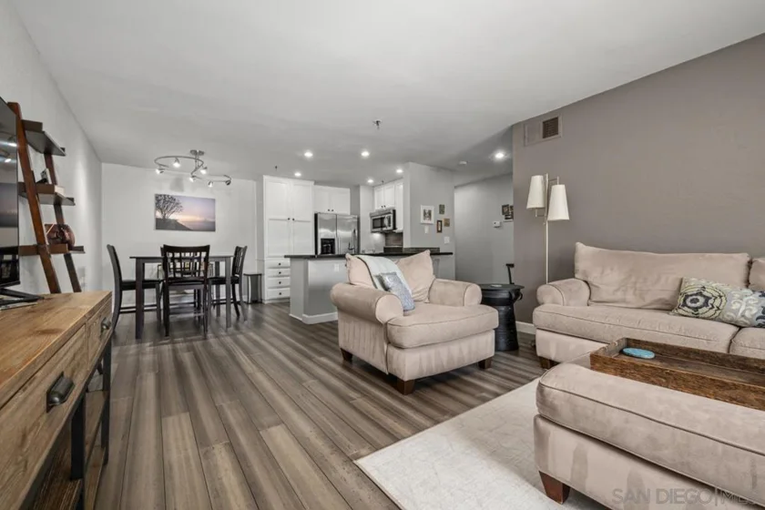 5605 Friars #308 photo 34