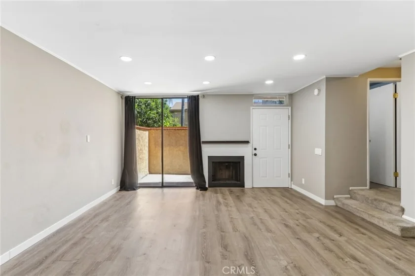 9600 Sylmar Avenue #19 photo 10