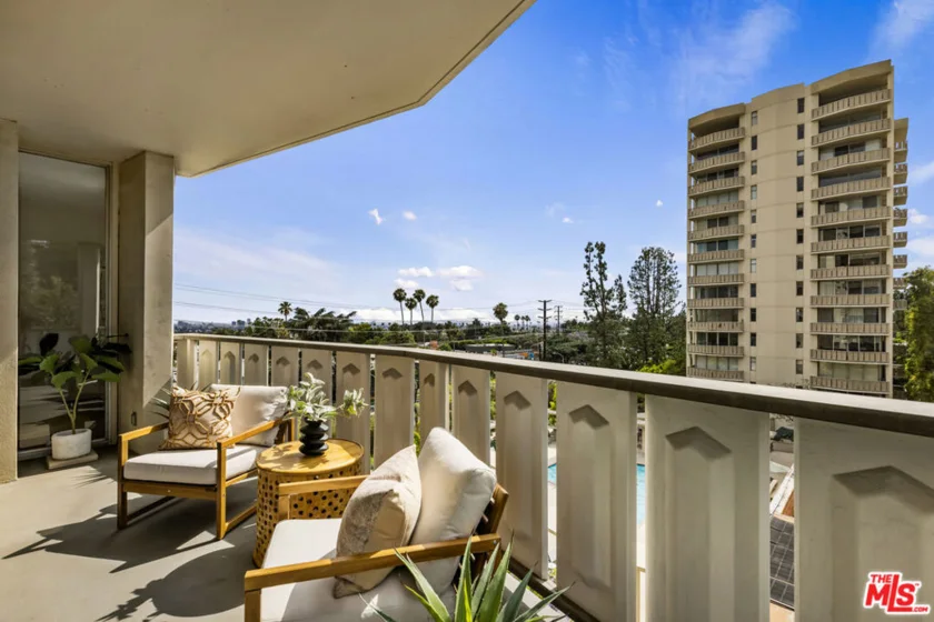 4411 Los Feliz Boulevard #502 photo 18