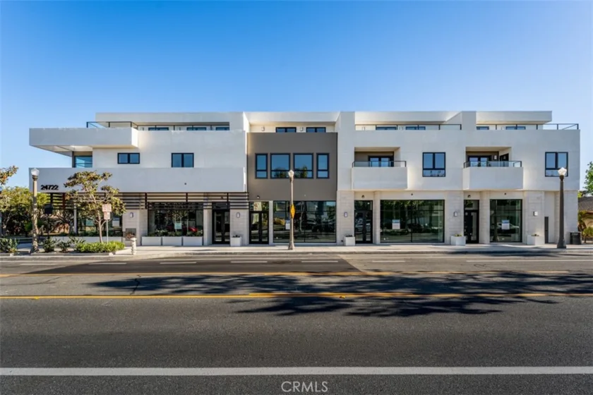 24722 Del Prado #302 photo 2