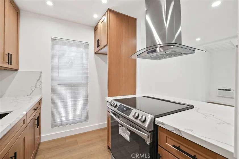 1030 W Macarthur #86 photo 14