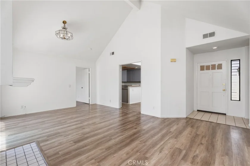 21605 Fernbrook photo 9