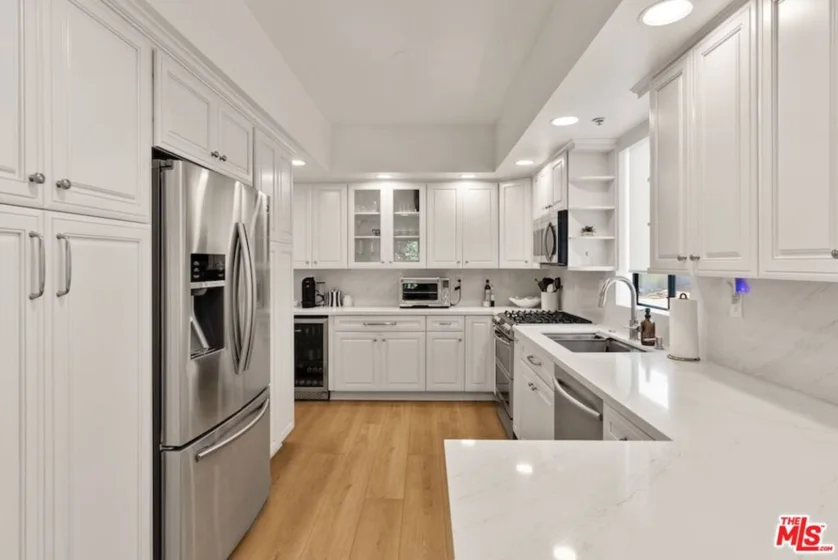 10620 Eastborne Avenue #102 photo 4
