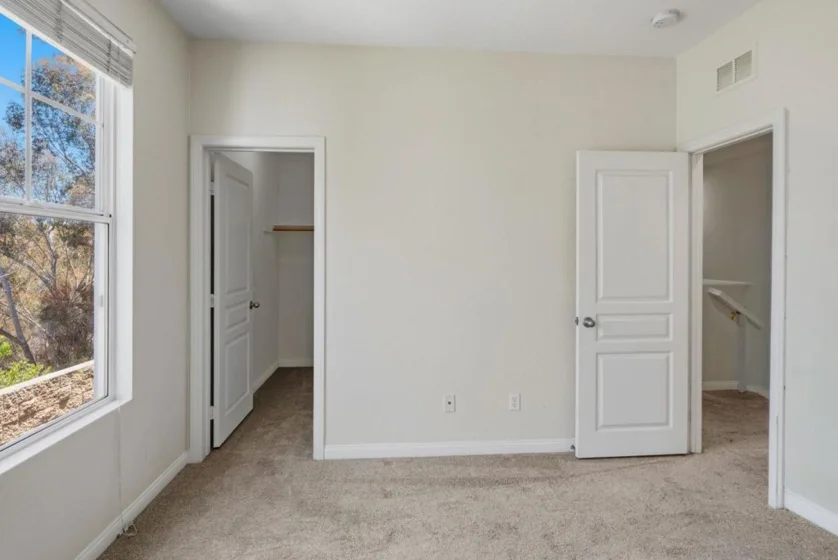750 Harbor Cliff Way #105 photo 33