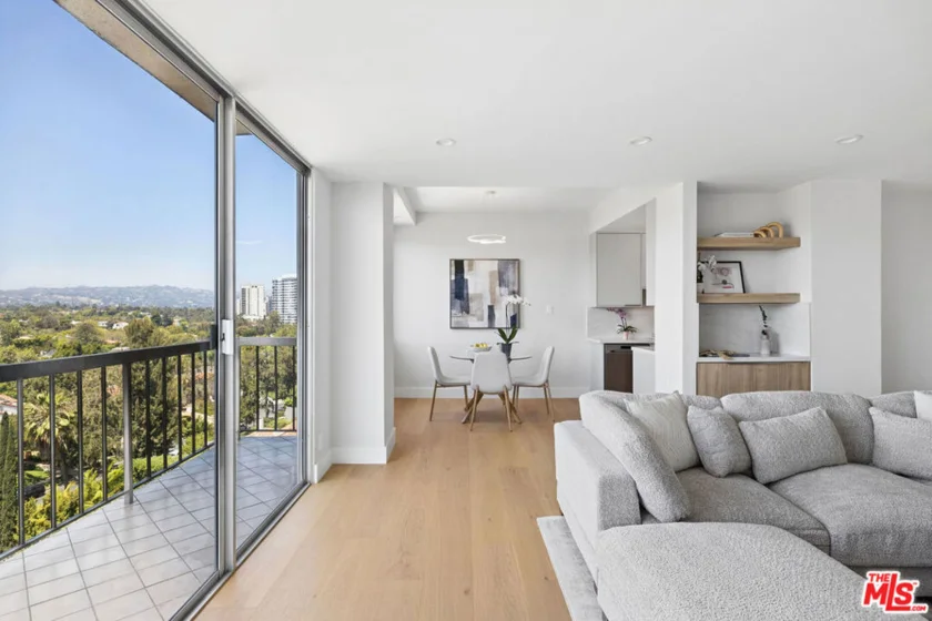 10747 Wilshire Boulevard #1107 photo 4
