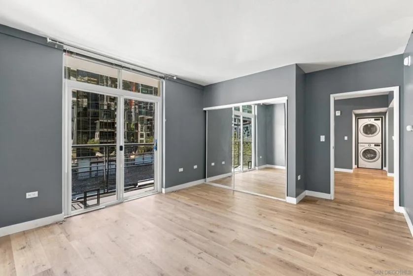 425 W Beech Street #314 photo 11