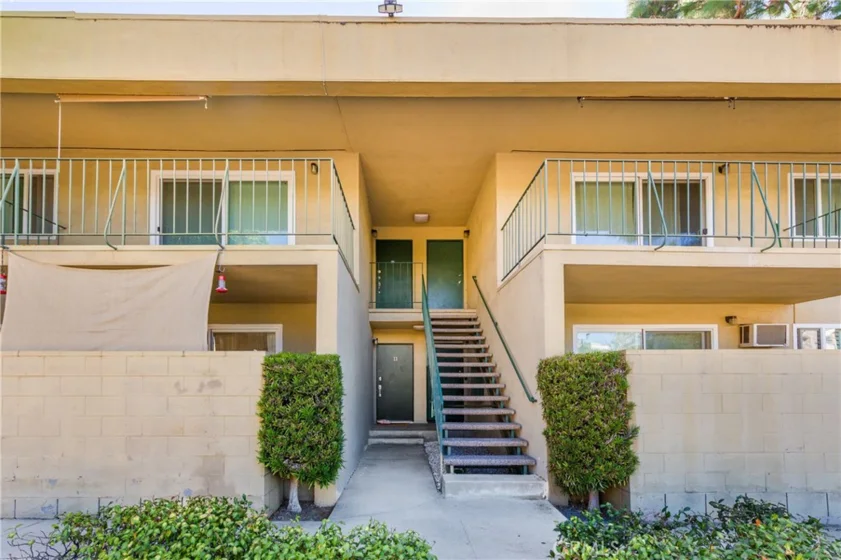 11138 Aqua Vista Street #19 photo 3