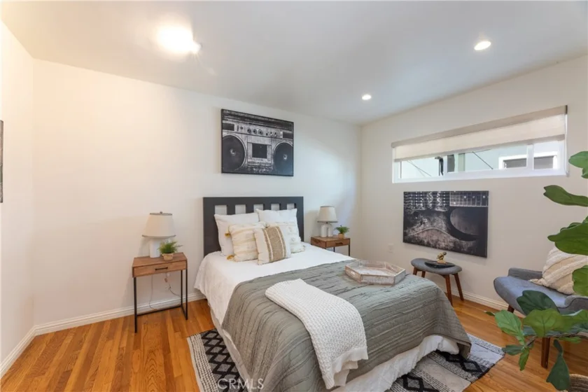 1014 E Carson Street #7 photo 16