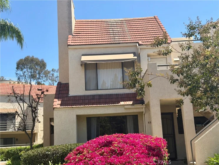 65 Largo photo 2